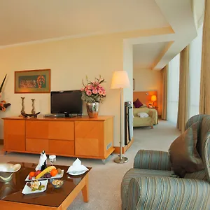 Wyndham Grand Ozdilek Thermal & Ξενοδοχείο