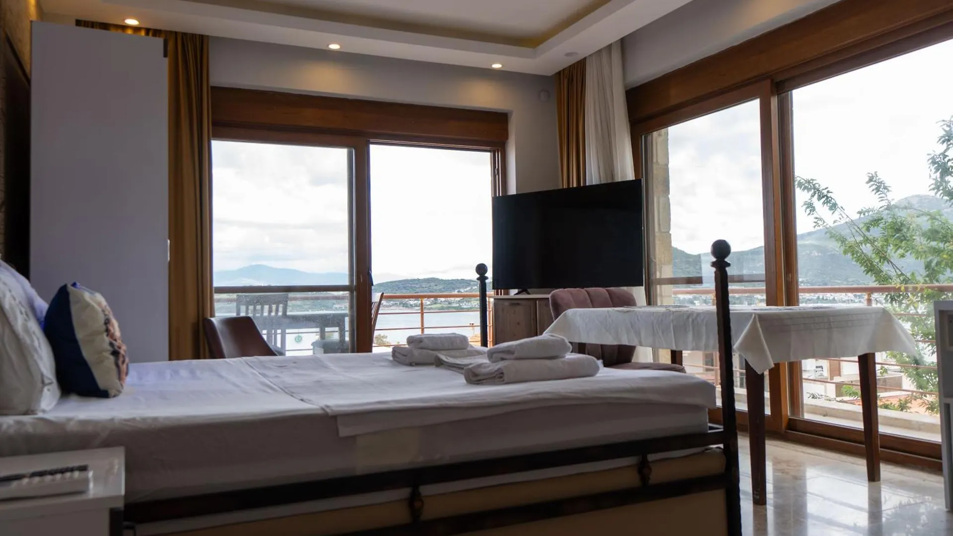 Stone House Butik Otel Izmir Hotel